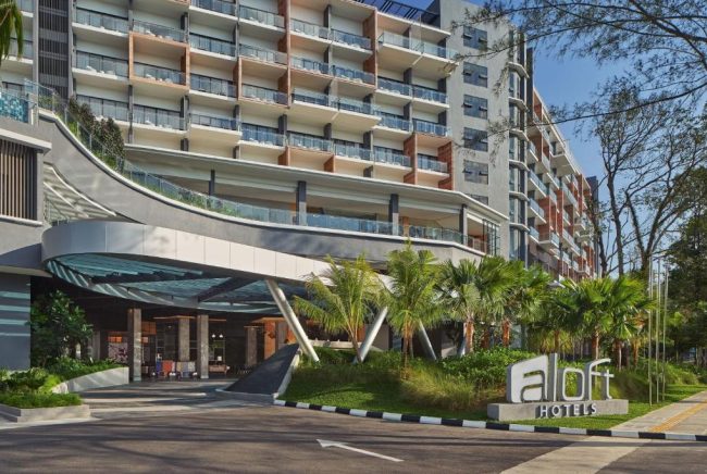aloft-langkawi-pantai-tengah-malaysia-smart-hotel-door-lock
