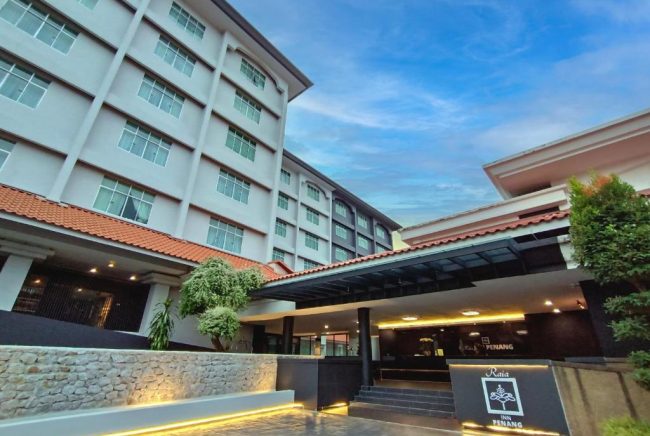 raia-inn-hotel-penang-smart-hotel-door-lock-malaysia