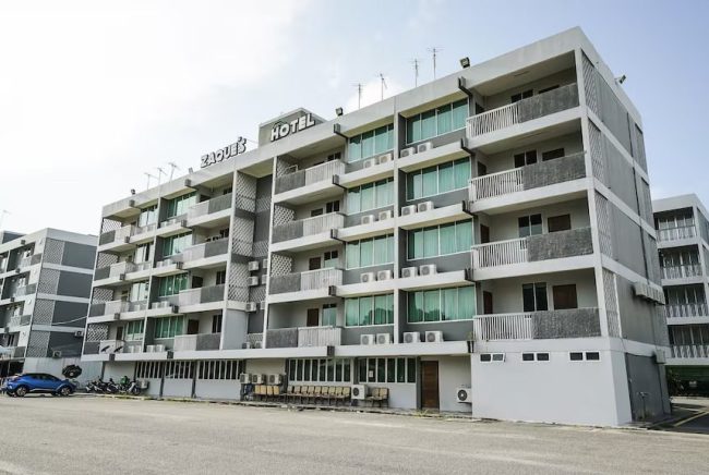 zaque-hotel-kedah-smart-hotel-door-lock-malaysia
